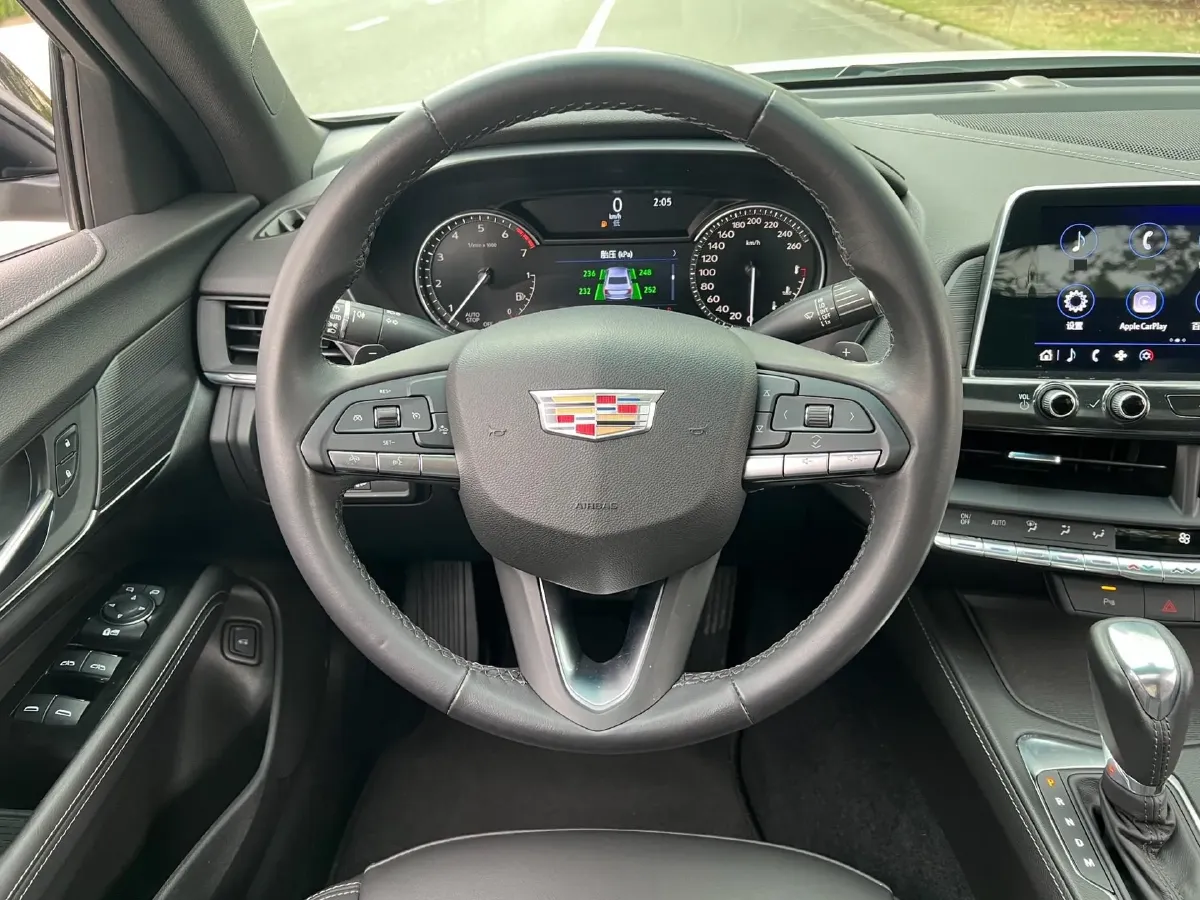 2021 Cadillac CT4 2.0T 237HP L4 8AT,autocango,china used car exporter,china ev exporter,chinese used car exporter,chinese used ev exporter
