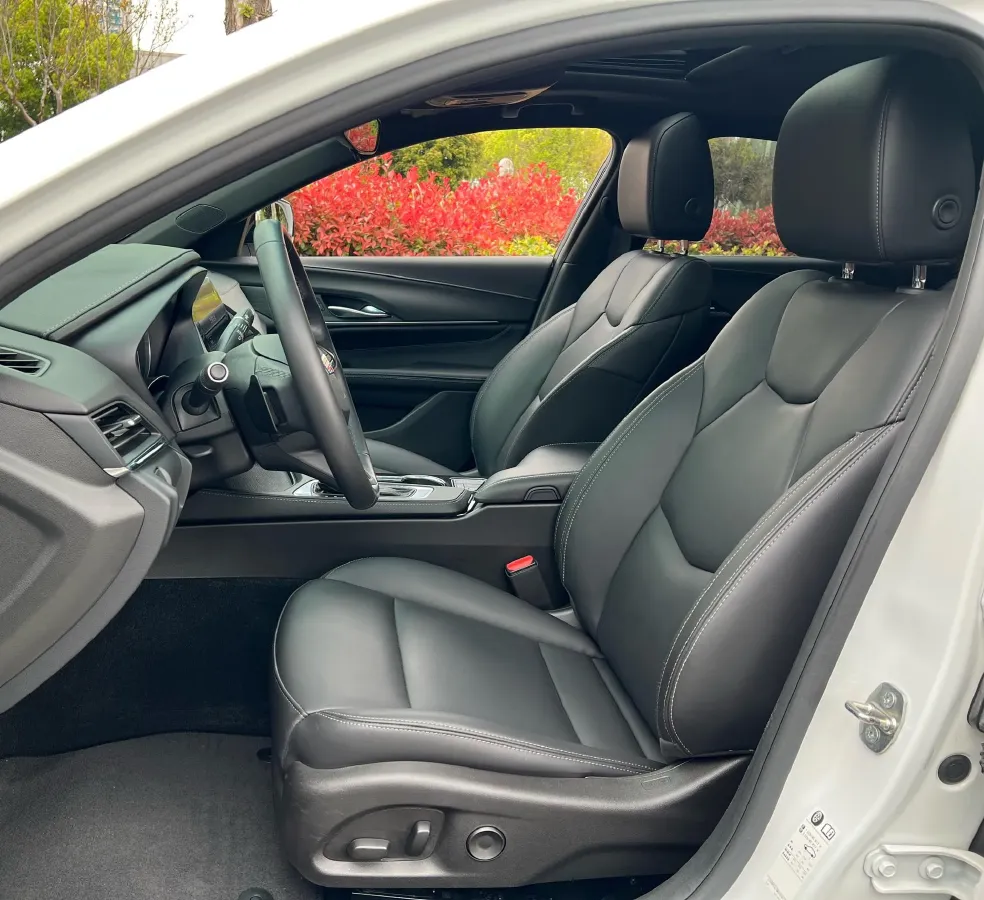 2021 Cadillac CT4 2.0T 237HP L4 8AT,autocango,china used car exporter,china ev exporter,chinese used car exporter,chinese used ev exporter