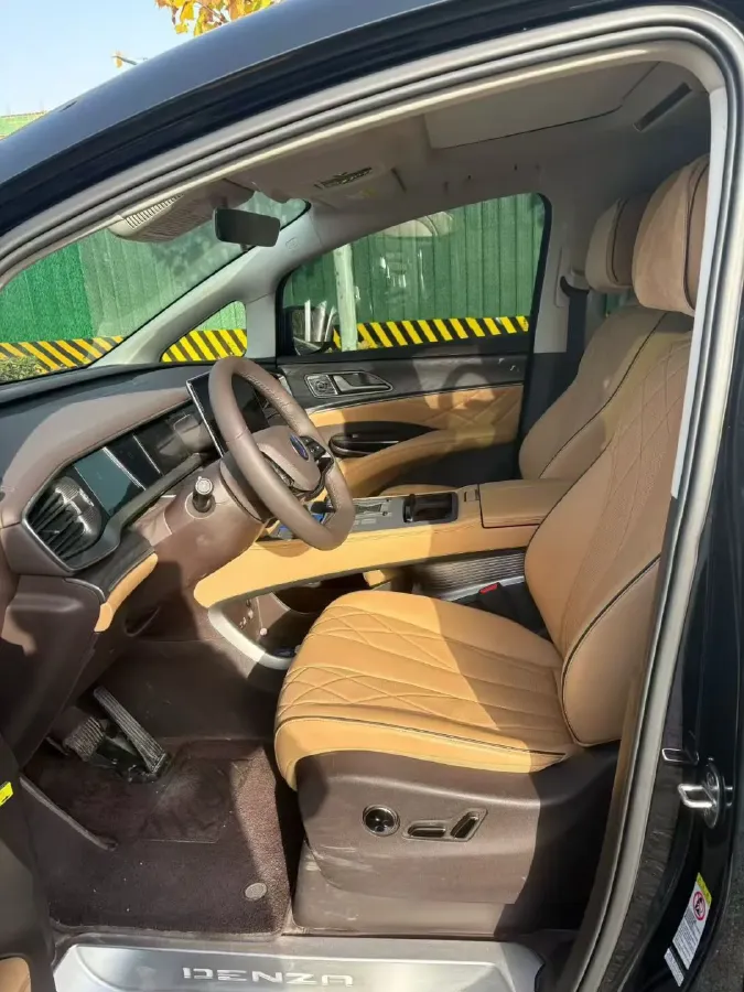 2024 Denza D9 1.5T 139HP L4 E-CVT PHEV 40KWH,autocango,china used car exporter,china ev exporter,chinese used car exporter,chinese used ev exporter