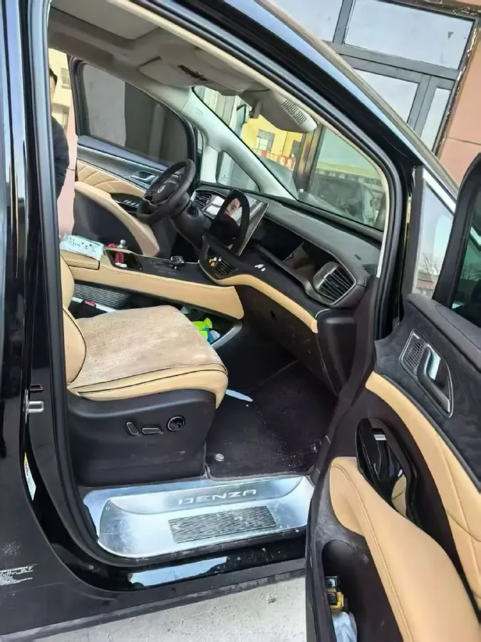 2024 Denza D9 1.5T 139HP L4 E-CVT PHEV 40KWH,autocango,china used car exporter,china ev exporter,chinese used car exporter,chinese used ev exporter