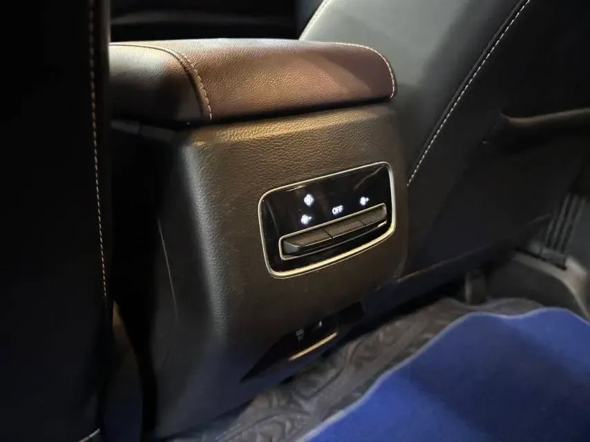 2021 GAC Trumpchi M6 1.5T 169HP L4 7DCT,autocango,china used car exporter,china ev exporter,chinese used car exporter,chinese used ev exporter