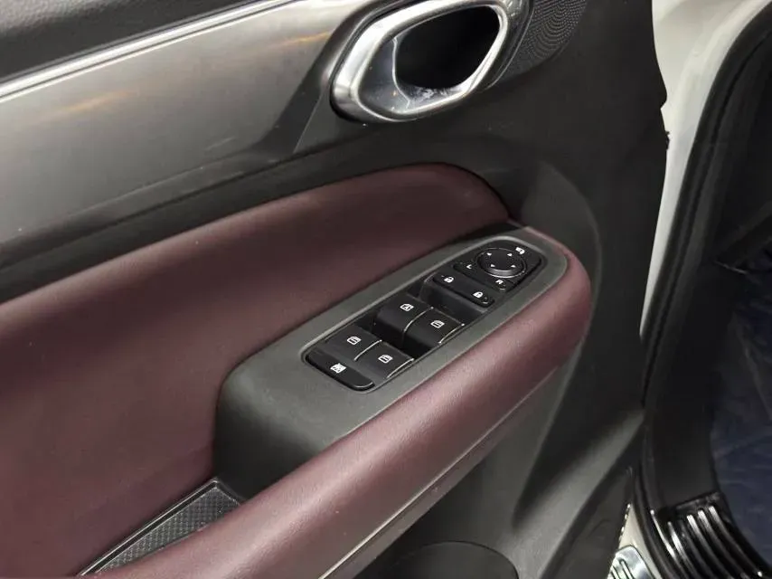 2021 GAC Trumpchi M6 1.5T 169HP L4 7DCT,autocango,china used car exporter,china ev exporter,chinese used car exporter,chinese used ev exporter