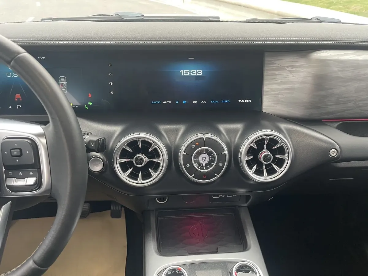 2023 Tank 300 2.0T 227HP L4 8AT,autocango,china used car exporter,china ev exporter,chinese used car exporter,chinese used ev exporter