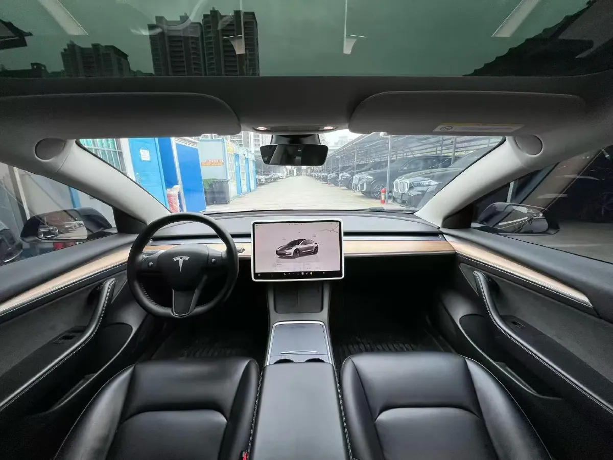 2025 Tesla Model 3 BEV 62.5KWH,autocango,china used car exporter,china ev exporter,chinese used car exporter,chinese used ev exporter