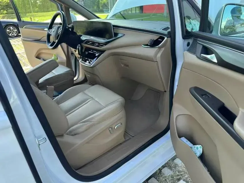 2021 Buick GL8 2.0T 237HP L4 9AT,autocango,china used car exporter,china ev exporter,chinese used car exporter,chinese used ev exporter