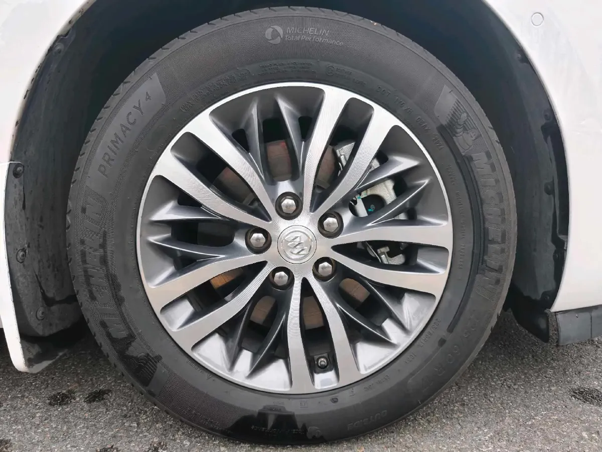 2023 Buick GL8 2.0T 237HP L4 9AT,autocango,china used car exporter,china ev exporter,chinese used car exporter,chinese used ev exporter