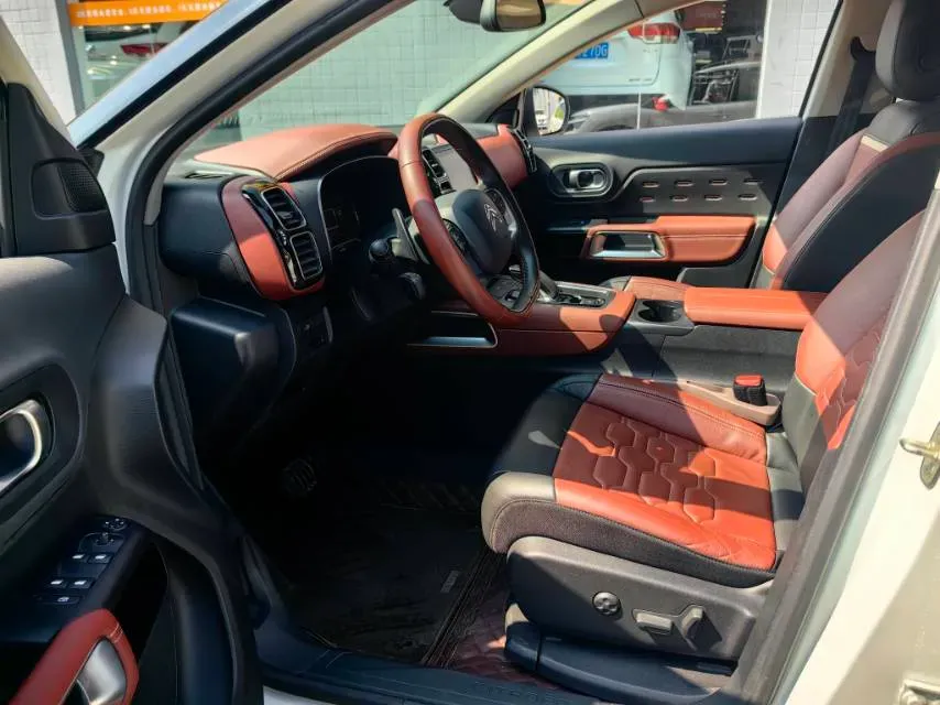 2017 Citroen C5 Aircross 1.8T 204HP L4 6AT,autocango,china used car exporter,china ev exporter,chinese used car exporter,chinese used ev exporter