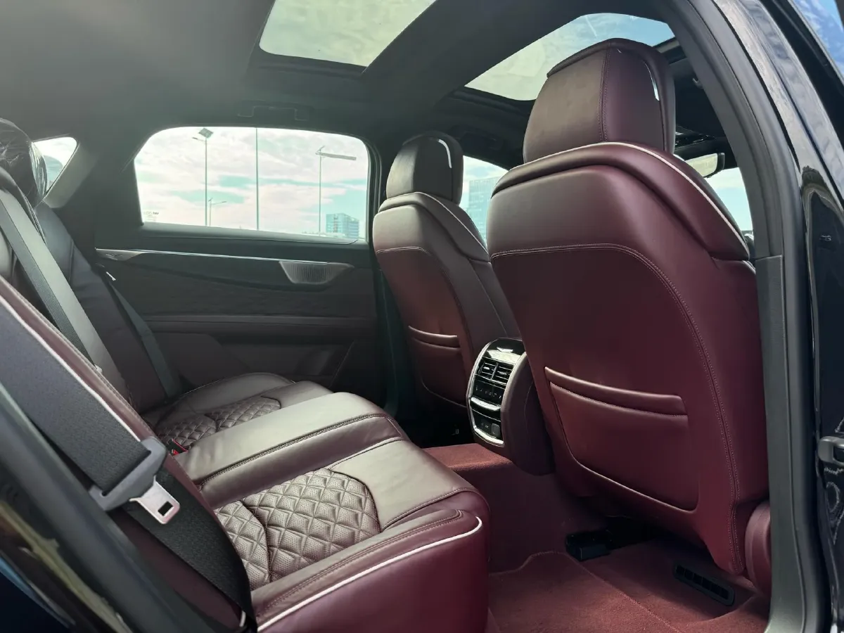 2023 Cadillac CT6 2.0T 237HP L4 10AT,autocango,china used car exporter,china ev exporter,chinese used car exporter,chinese used ev exporter