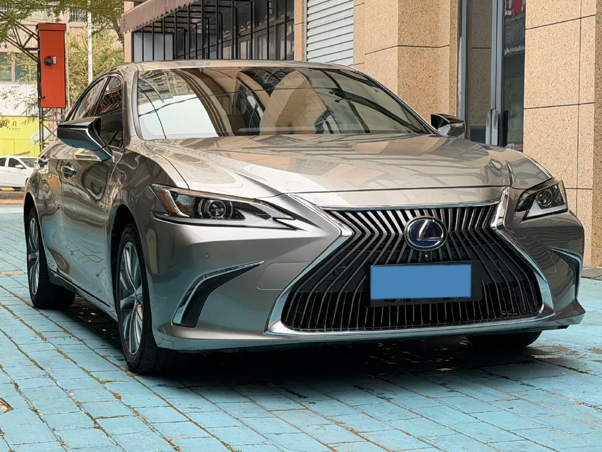 2020 Lexus ES 2.5L 178HP L4 E-CVT Hybrid,autocango,china used car exporter,china ev exporter,chinese used car exporter,chinese used ev exporter