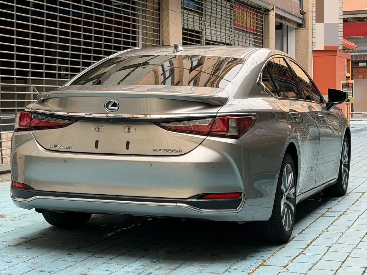 2020 Lexus ES 2.5L 178HP L4 E-CVT Hybrid,autocango,china used car exporter,china ev exporter,chinese used car exporter,chinese used ev exporter