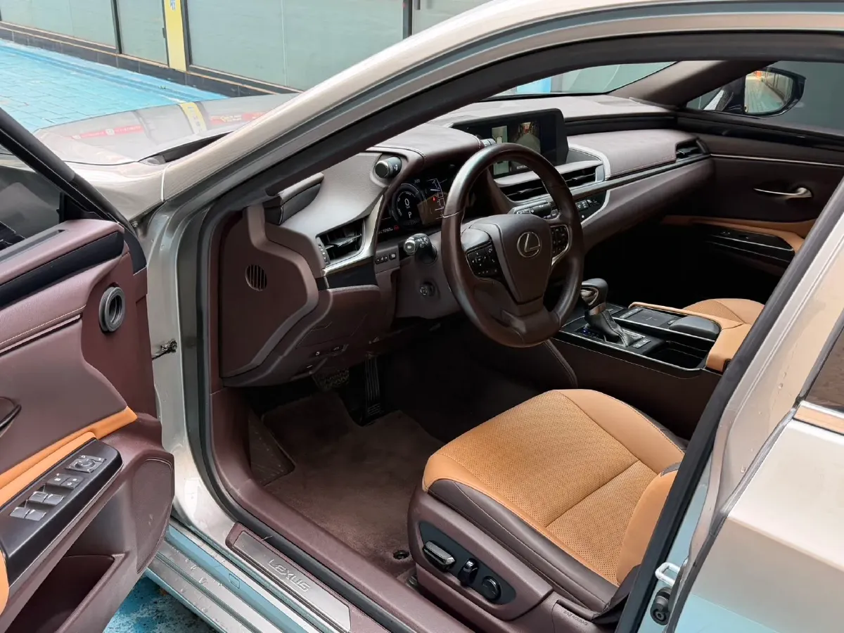 2020 Lexus ES 2.5L 178HP L4 E-CVT Hybrid,autocango,china used car exporter,china ev exporter,chinese used car exporter,chinese used ev exporter