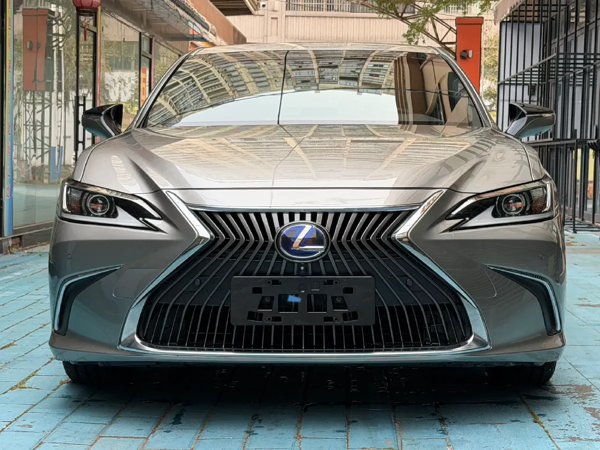 2020 Lexus ES 2.5L 178HP L4 E-CVT Hybrid,autocango,china used car exporter,china ev exporter,chinese used car exporter,chinese used ev exporter