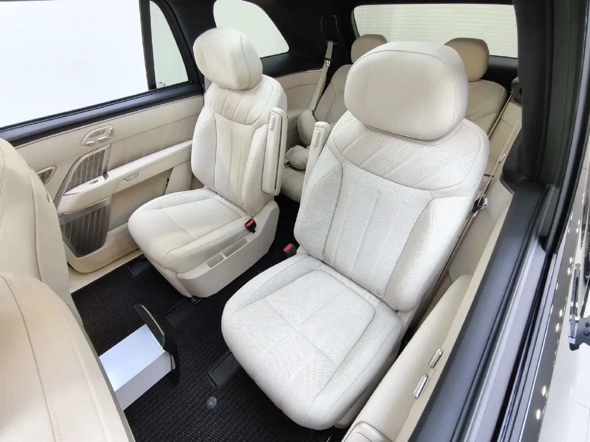 2025 ONVO L90 BEV,autocango,china used car exporter,china ev exporter,chinese used car exporter,chinese used ev exporter