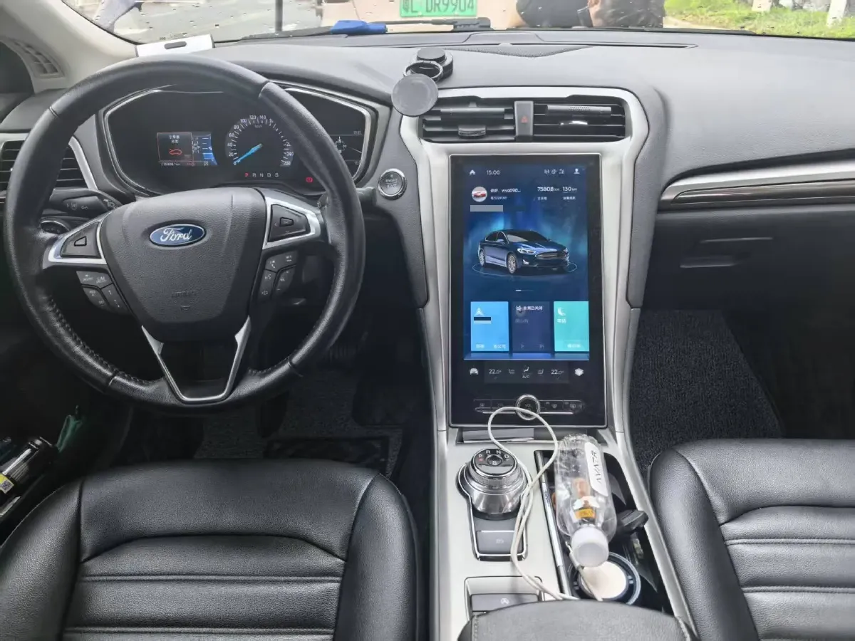 2020 Ford Mondeo 2.0T 207HP L4 6AT,autocango,china used car exporter,china ev exporter,chinese used car exporter,chinese used ev exporter