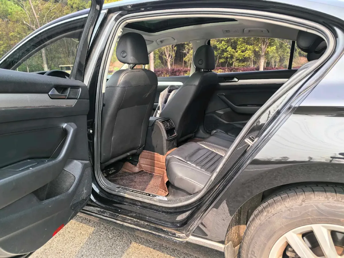 2019 Citroen C6 1.6T 170HP L4 6AT,autocango,china used car exporter,china ev exporter,chinese used car exporter,chinese used ev exporter