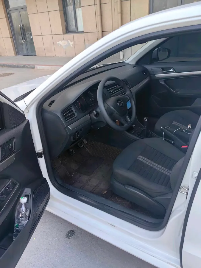 2019 Volkswagen Polo 1.5L 113HP L4 5MT,autocango,china used car exporter,china ev exporter,chinese used car exporter,chinese used ev exporter