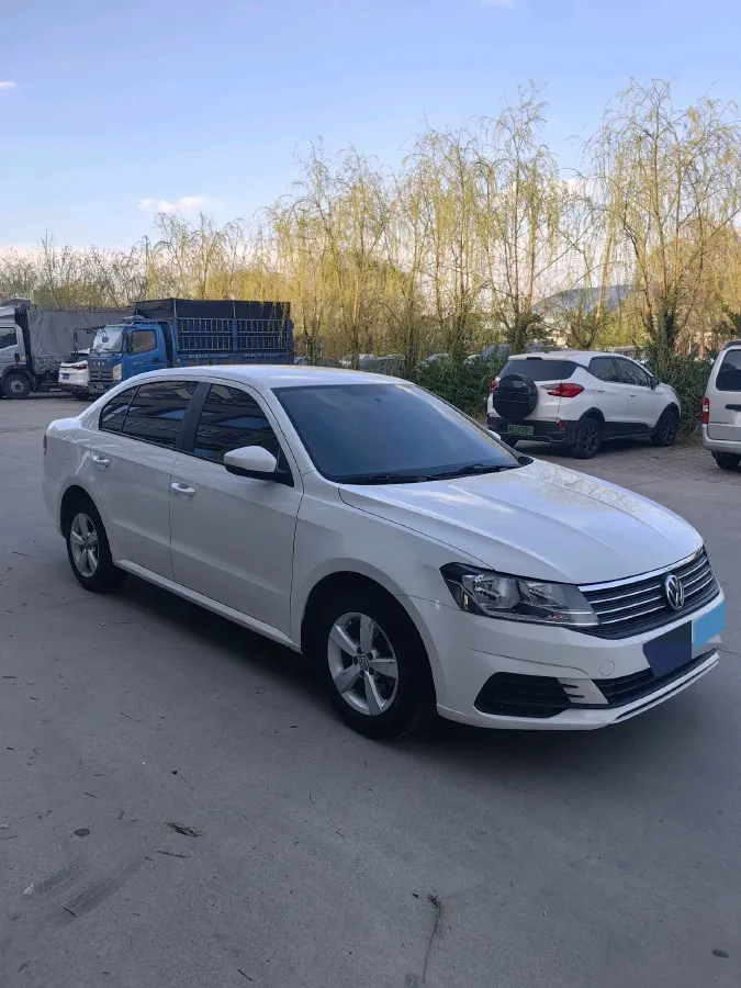 2019 Volkswagen Polo 1.5L 113HP L4 5MT,autocango,china used car exporter,china ev exporter,chinese used car exporter,chinese used ev exporter