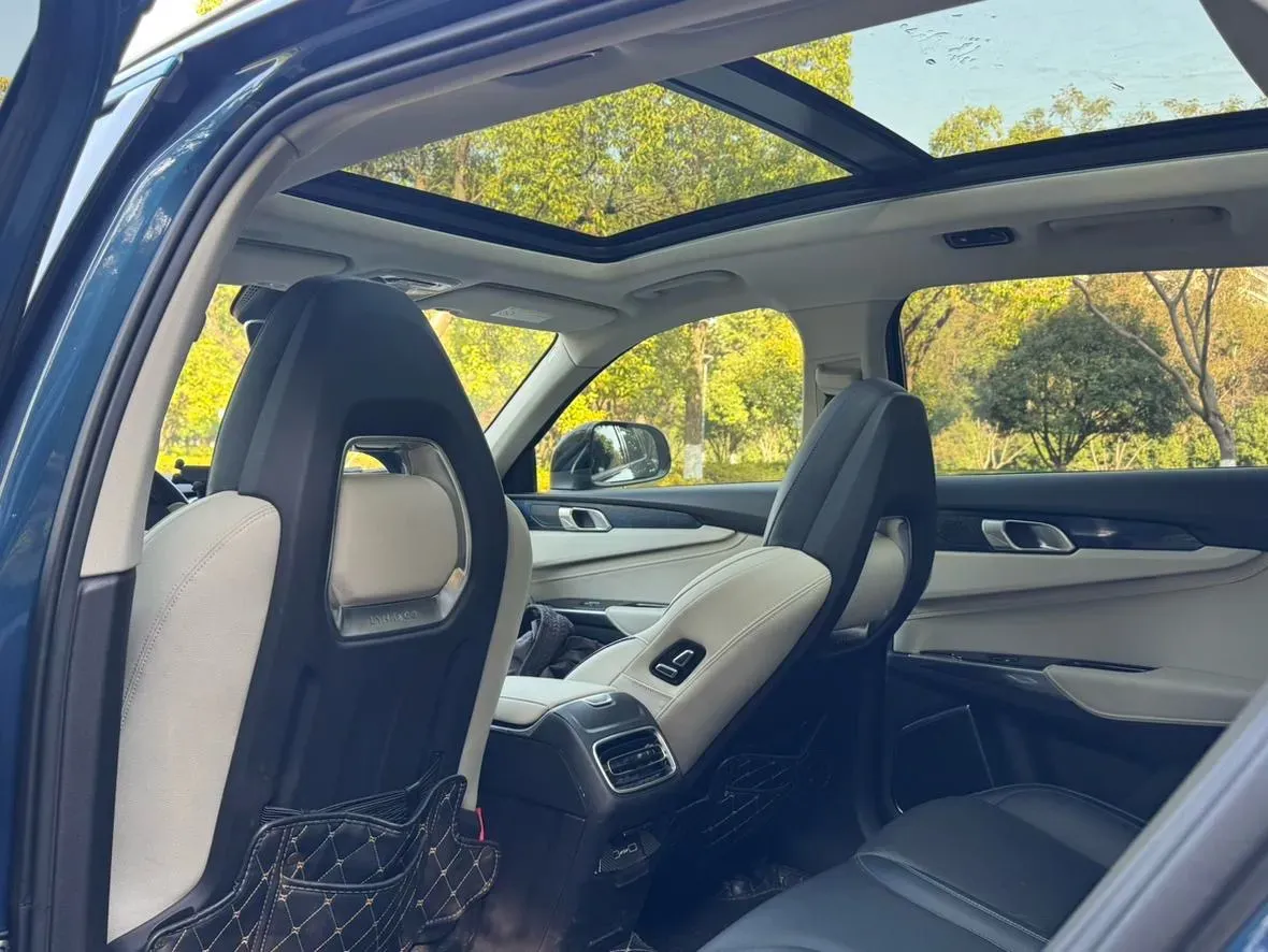 2019 LYNK&CO 01 2.0T 190HP L4 6AT,autocango,china used car exporter,china ev exporter,chinese used car exporter,chinese used ev exporter