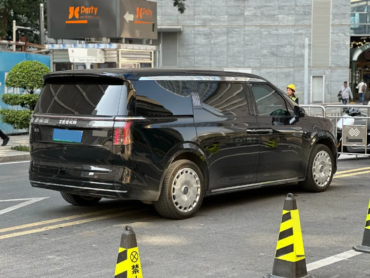 2024 Zeekr 009 BEV 108KWH,autocango,china used car exporter,china ev exporter,chinese used car exporter,chinese used ev exporter