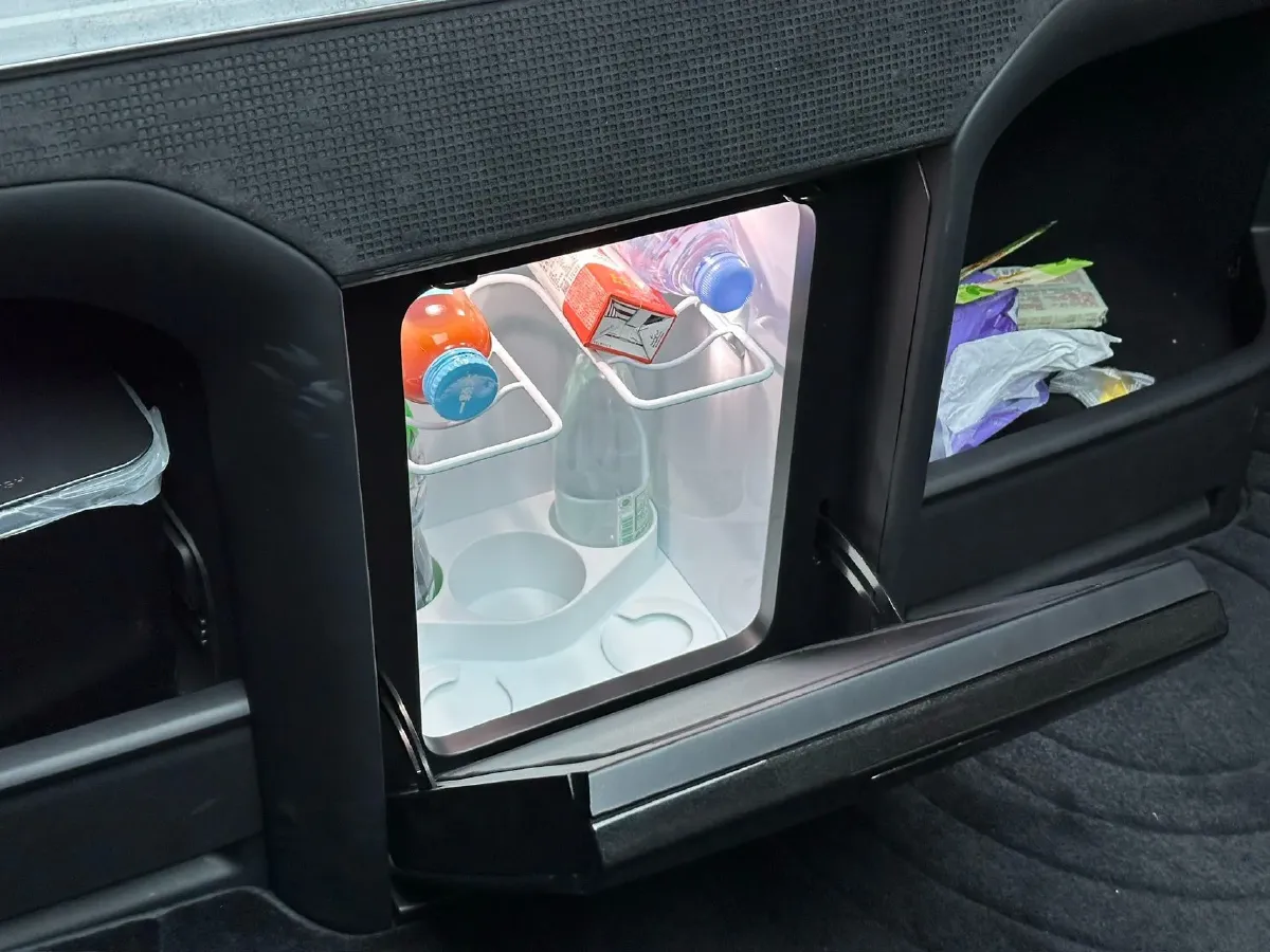 2024 Zeekr 009 BEV 108KWH,autocango,china used car exporter,china ev exporter,chinese used car exporter,chinese used ev exporter