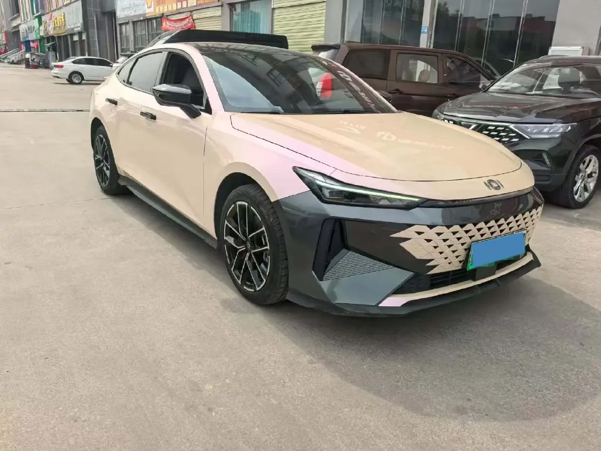 2024 ChangAn QiYuan A05 1.5L 110HP L4 E-CVT PHEV 18.99KWH,autocango,china used car exporter,china ev exporter,chinese used car exporter,chinese used ev exporter