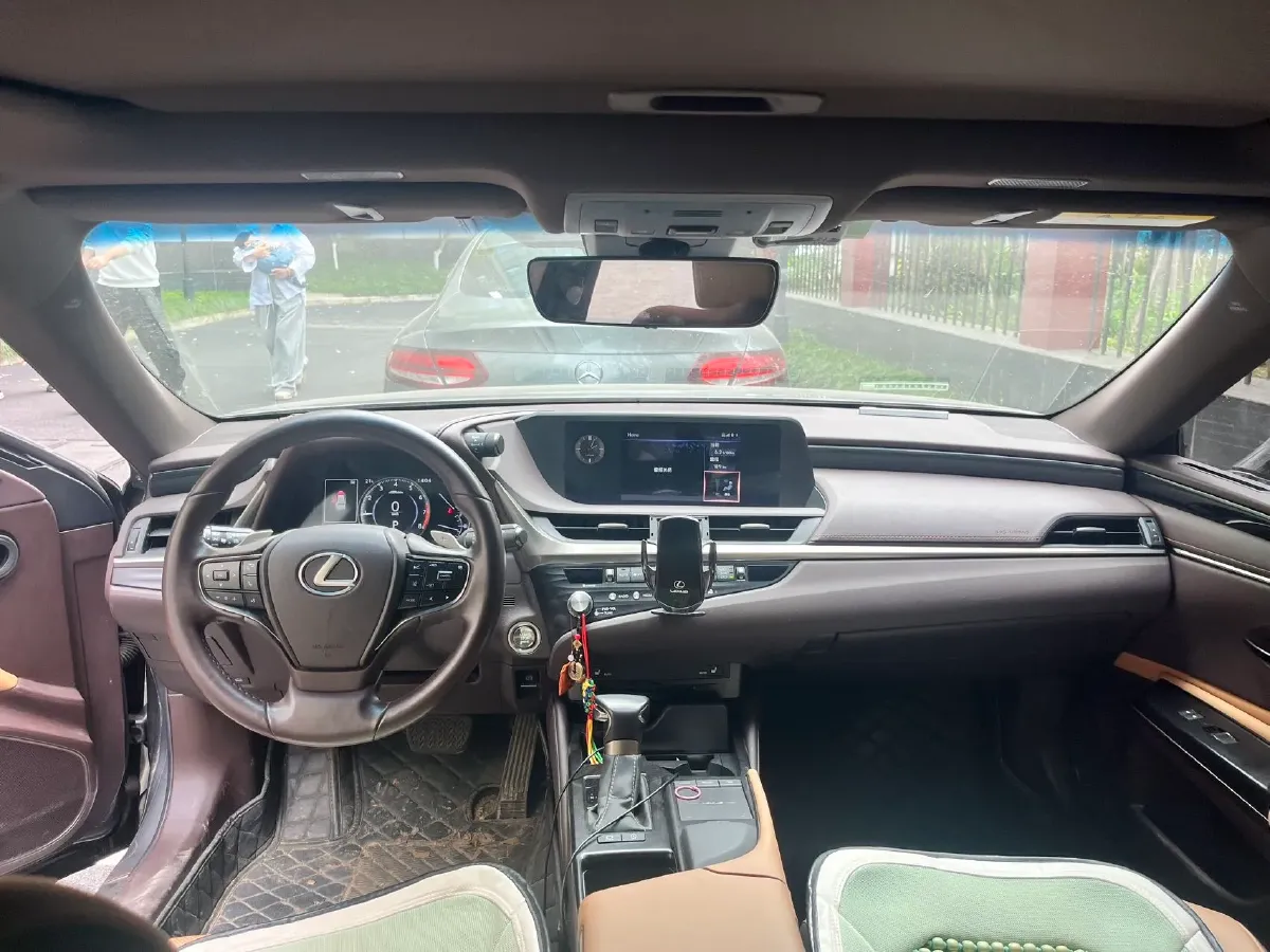 2020 Lexus ES 2.0L 173HP L4 CVT,autocango,china used car exporter,china ev exporter,chinese used car exporter,chinese used ev exporter