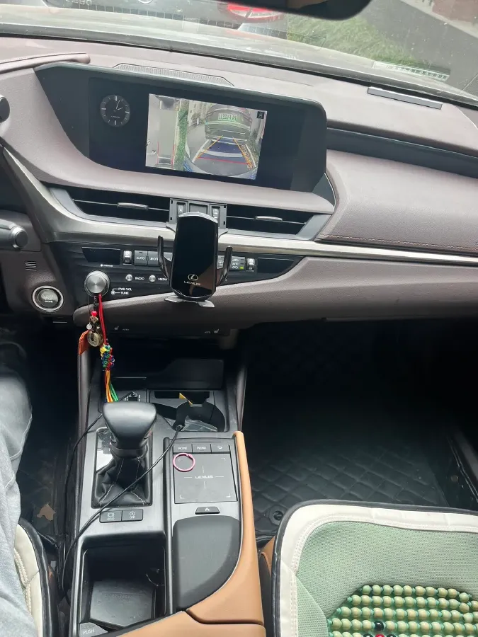 2020 Lexus ES 2.0L 173HP L4 CVT,autocango,china used car exporter,china ev exporter,chinese used car exporter,chinese used ev exporter