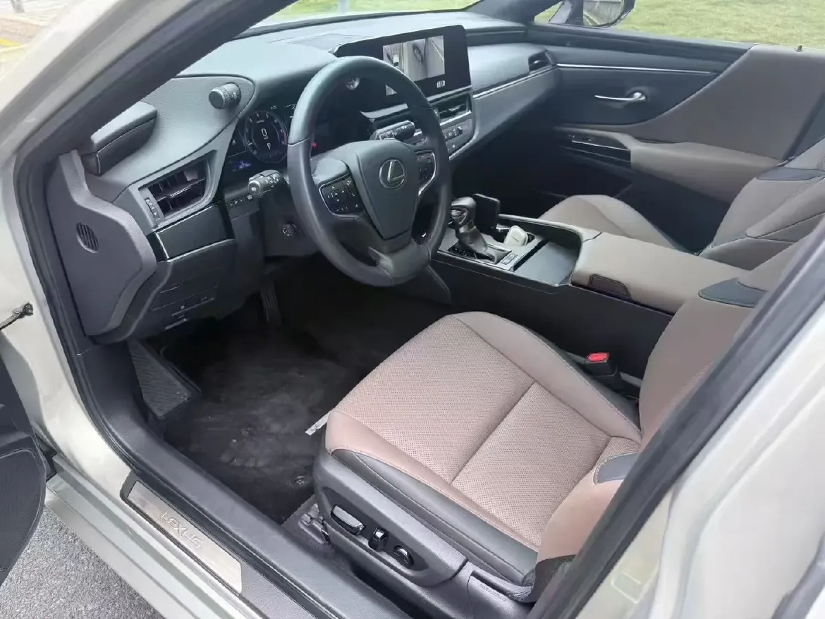 2022 Lexus ES 2.0L 173HP L4 CVT,autocango,china used car exporter,china ev exporter,chinese used car exporter,chinese used ev exporter