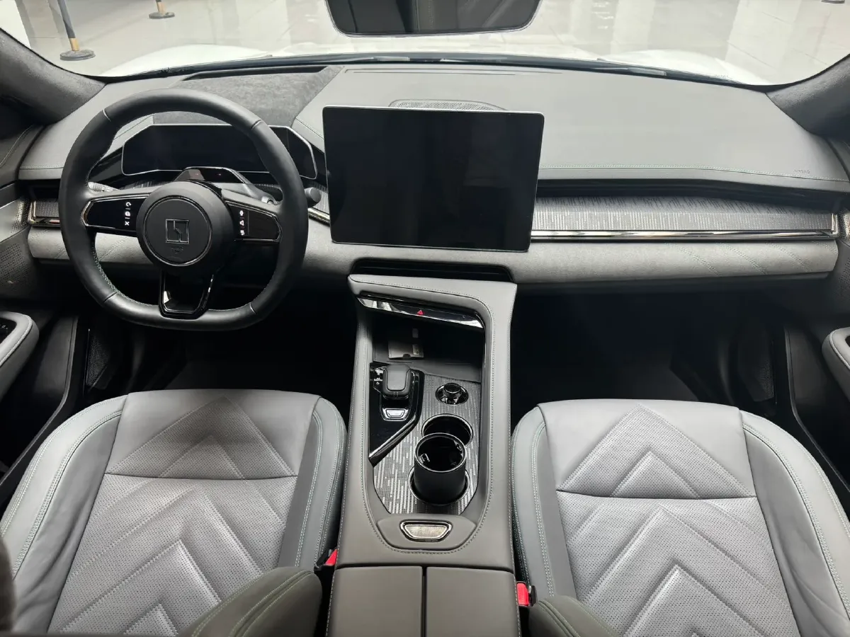 2022 Zeekr 001 BEV 100KWH,autocango,china used car exporter,china ev exporter,chinese used car exporter,chinese used ev exporter