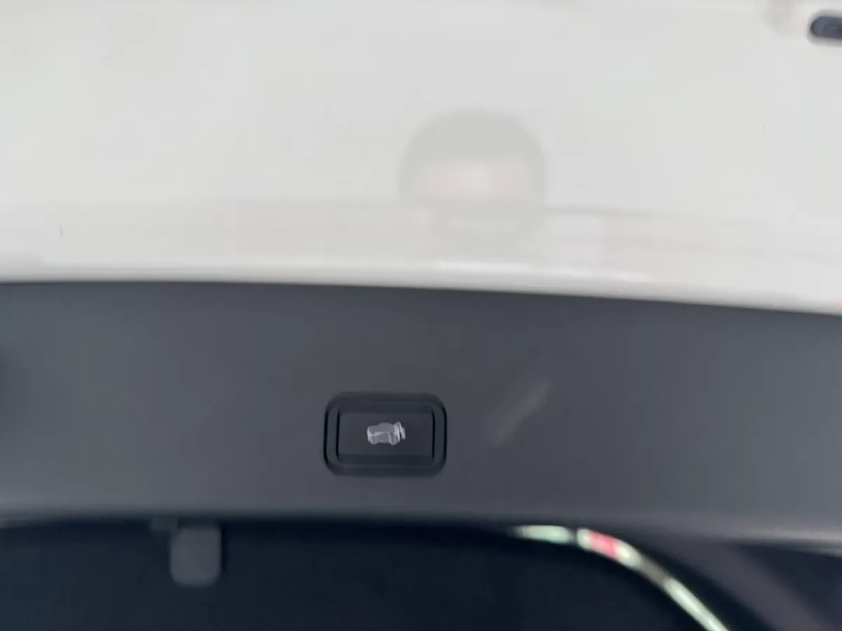 2022 Zeekr 001 BEV 100KWH,autocango,china used car exporter,china ev exporter,chinese used car exporter,chinese used ev exporter