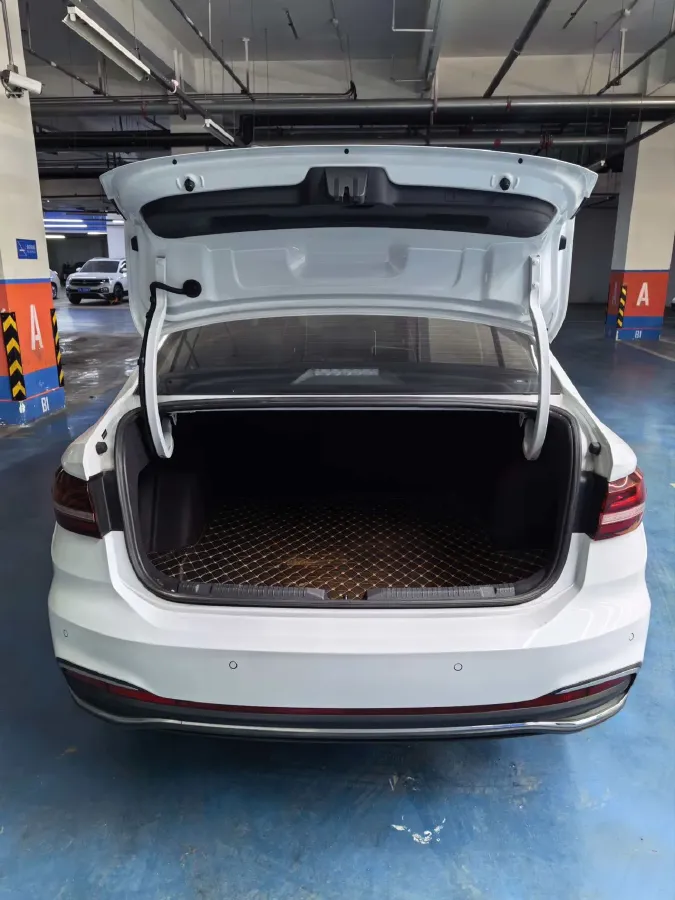 2023 Volkswagen Lavida 1.5L 113HP L4 6AT,autocango,china used car exporter,china ev exporter,chinese used car exporter,chinese used ev exporter