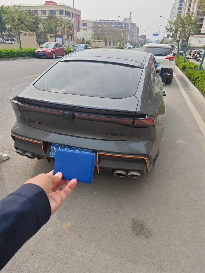 2022 ChangAn UNI-V 1.5T 188HP L4 7DCT,autocango,china used car exporter,china ev exporter,chinese used car exporter,chinese used ev exporter