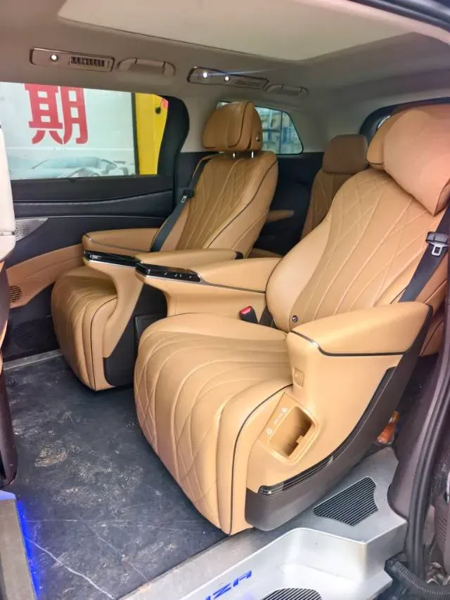 2024 Denza D9 1.5T 139HP L4 E-CVT PHEV 40KWH,autocango,china used car exporter,china ev exporter,chinese used car exporter,chinese used ev exporter