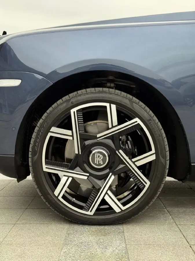 2024 Rolls-Royce Cullinan 6.7T 571HP V12 8AT,autocango,china used car exporter,china ev exporter,chinese used car exporter,chinese used ev exporter