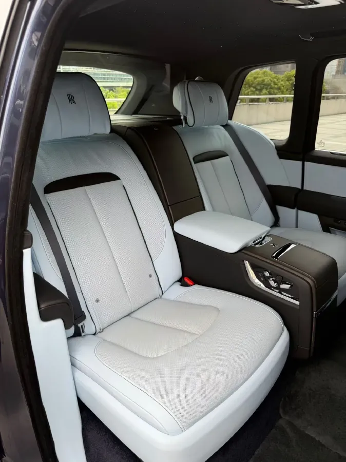 2024 Rolls-Royce Cullinan 6.7T 571HP V12 8AT,autocango,china used car exporter,china ev exporter,chinese used car exporter,chinese used ev exporter