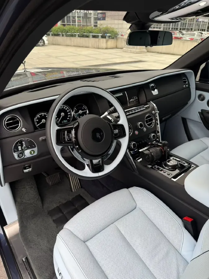 2024 Rolls-Royce Cullinan 6.7T 571HP V12 8AT,autocango,china used car exporter,china ev exporter,chinese used car exporter,chinese used ev exporter