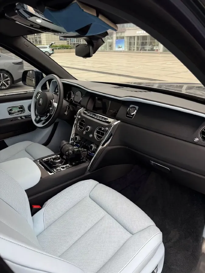 2024 Rolls-Royce Cullinan 6.7T 571HP V12 8AT,autocango,china used car exporter,china ev exporter,chinese used car exporter,chinese used ev exporter