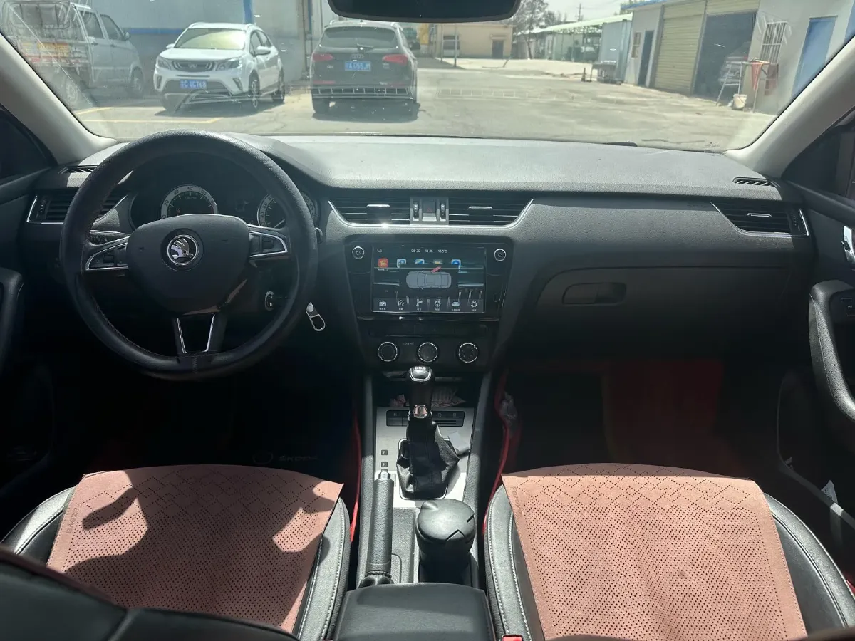 2019 Skoda Octavia 1.4T 150HP L4 7DCT,autocango,china used car exporter,china ev exporter,chinese used car exporter,chinese used ev exporter