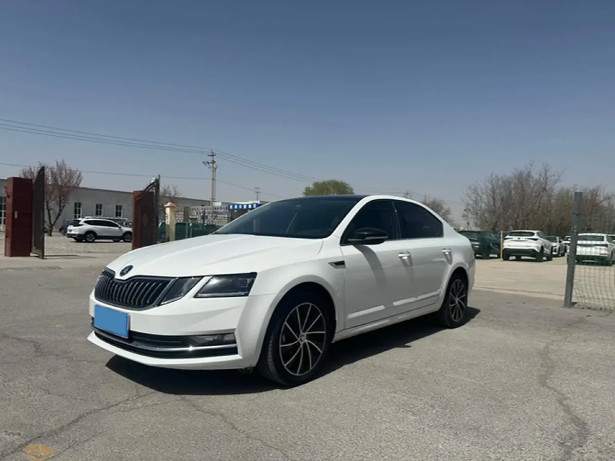 2019 Skoda Octavia 1.4T 150HP L4 7DCT,autocango,china used car exporter,china ev exporter,chinese used car exporter,chinese used ev exporter