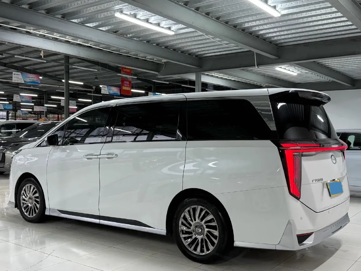 2023 GAC Trumpchi M8 2.0T 252HP L4 8AT,autocango,china used car exporter,china ev exporter,chinese used car exporter,chinese used ev exporter