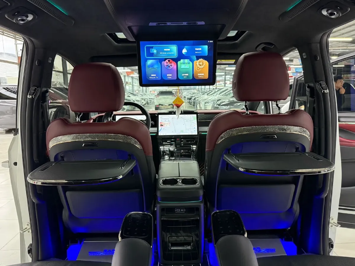 2023 GAC Trumpchi M8 2.0T 252HP L4 8AT,autocango,china used car exporter,china ev exporter,chinese used car exporter,chinese used ev exporter