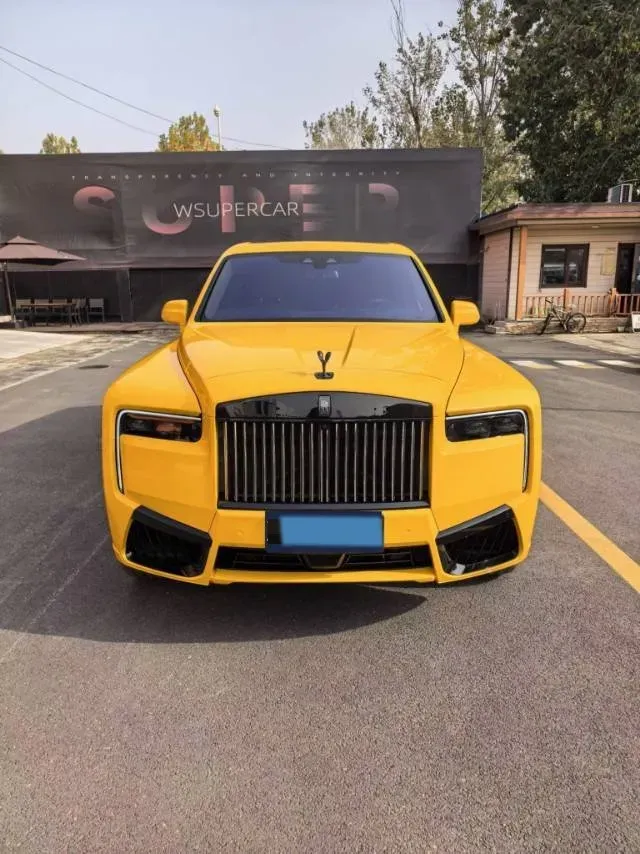 2018 Rolls-Royce Cullinan 6.7T 571HP V12 8AT,autocango,china used car exporter,china ev exporter,chinese used car exporter,chinese used ev exporter