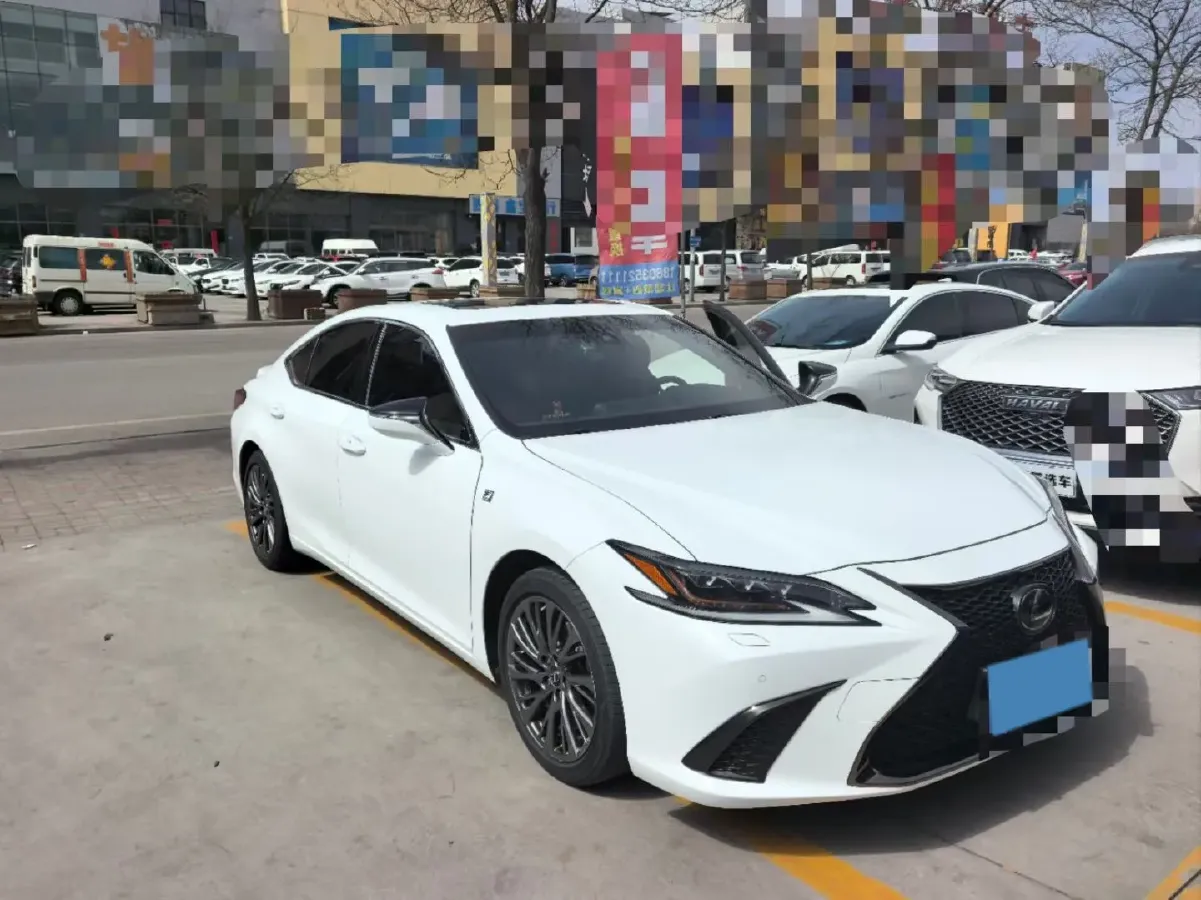 2020 Lexus ES 2.5L 207HP L4 8AT,autocango,china used car exporter,china ev exporter,chinese used car exporter,chinese used ev exporter