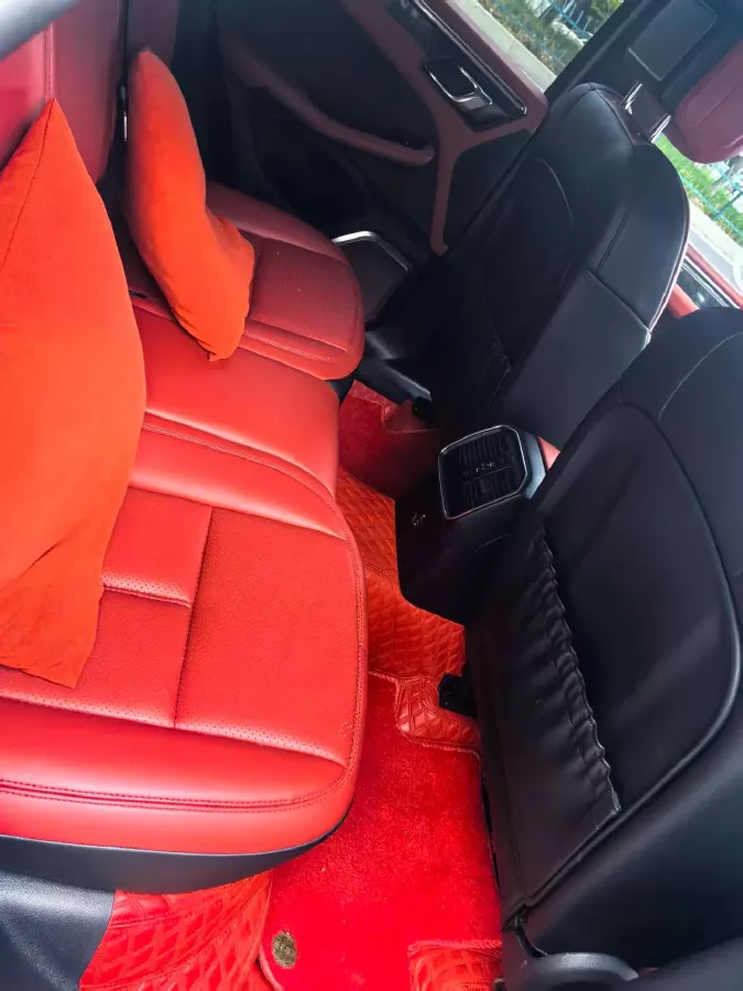 2020 Porsche Macan 2.0T 252HP L4 7DCT,autocango,china used car exporter,china ev exporter,chinese used car exporter,chinese used ev exporter