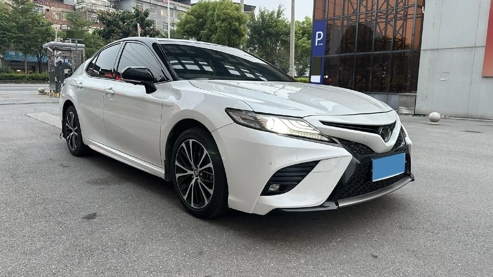 2019 Toyota Camry 2.5L 209HP L4 8AT,autocango,china used car exporter,china ev exporter,chinese used car exporter,chinese used ev exporter