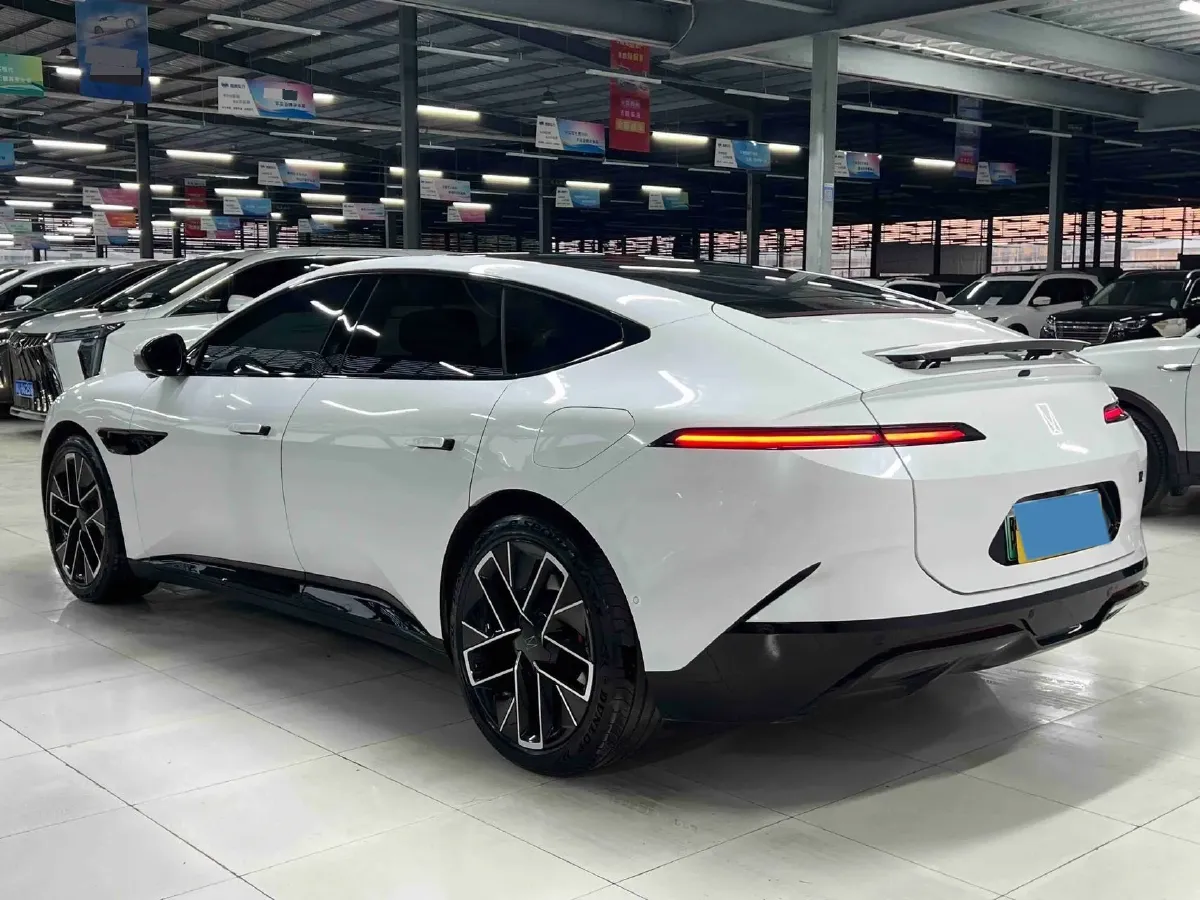 2024 Avatr 12 BEV 94.5KWH,autocango,china used car exporter,china ev exporter,chinese used car exporter,chinese used ev exporter