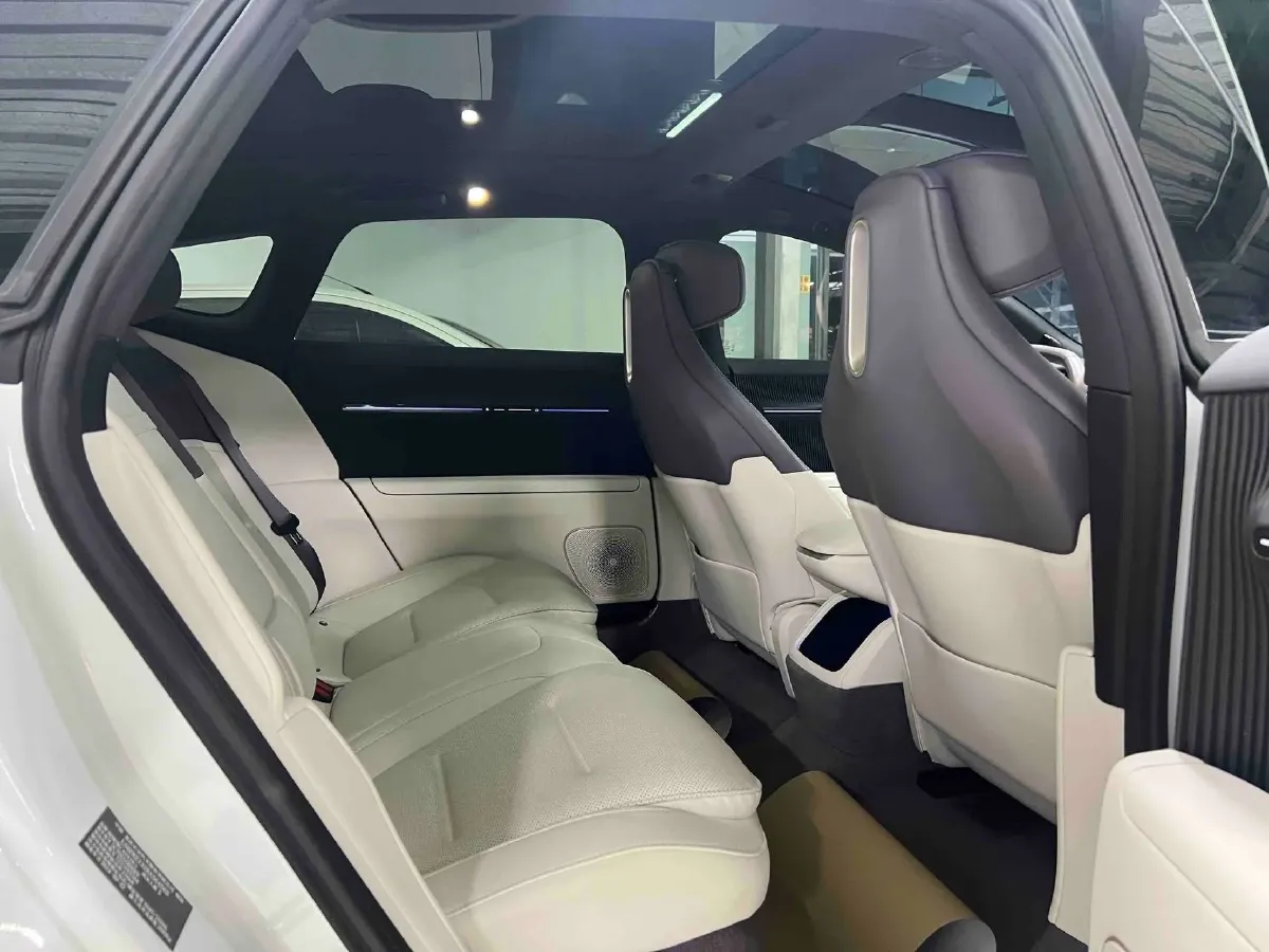 2024 Avatr 12 BEV 94.5KWH,autocango,china used car exporter,china ev exporter,chinese used car exporter,chinese used ev exporter