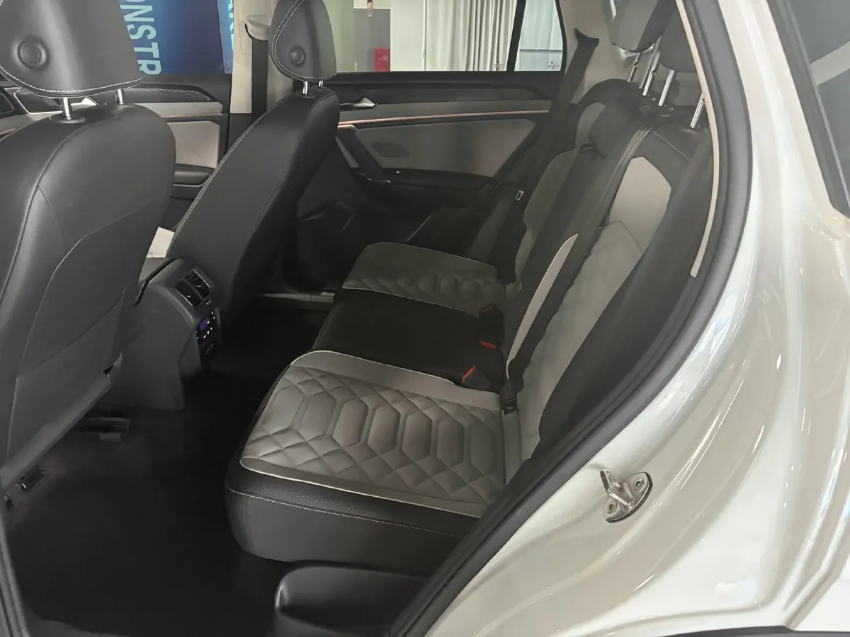 2023 Volkswagen Tayron 1.4T 150HP L4 7DCT,autocango,china used car exporter,china ev exporter,chinese used car exporter,chinese used ev exporter