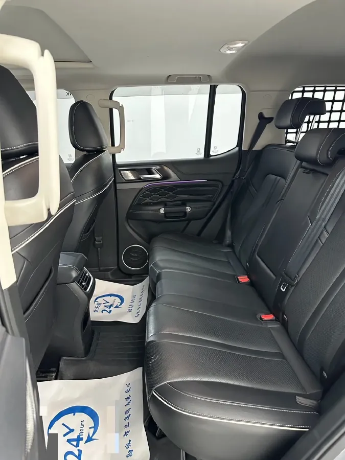 2021 Tank 300 2.0T 227HP L4 8AT,autocango,china used car exporter,china ev exporter,chinese used car exporter,chinese used ev exporter