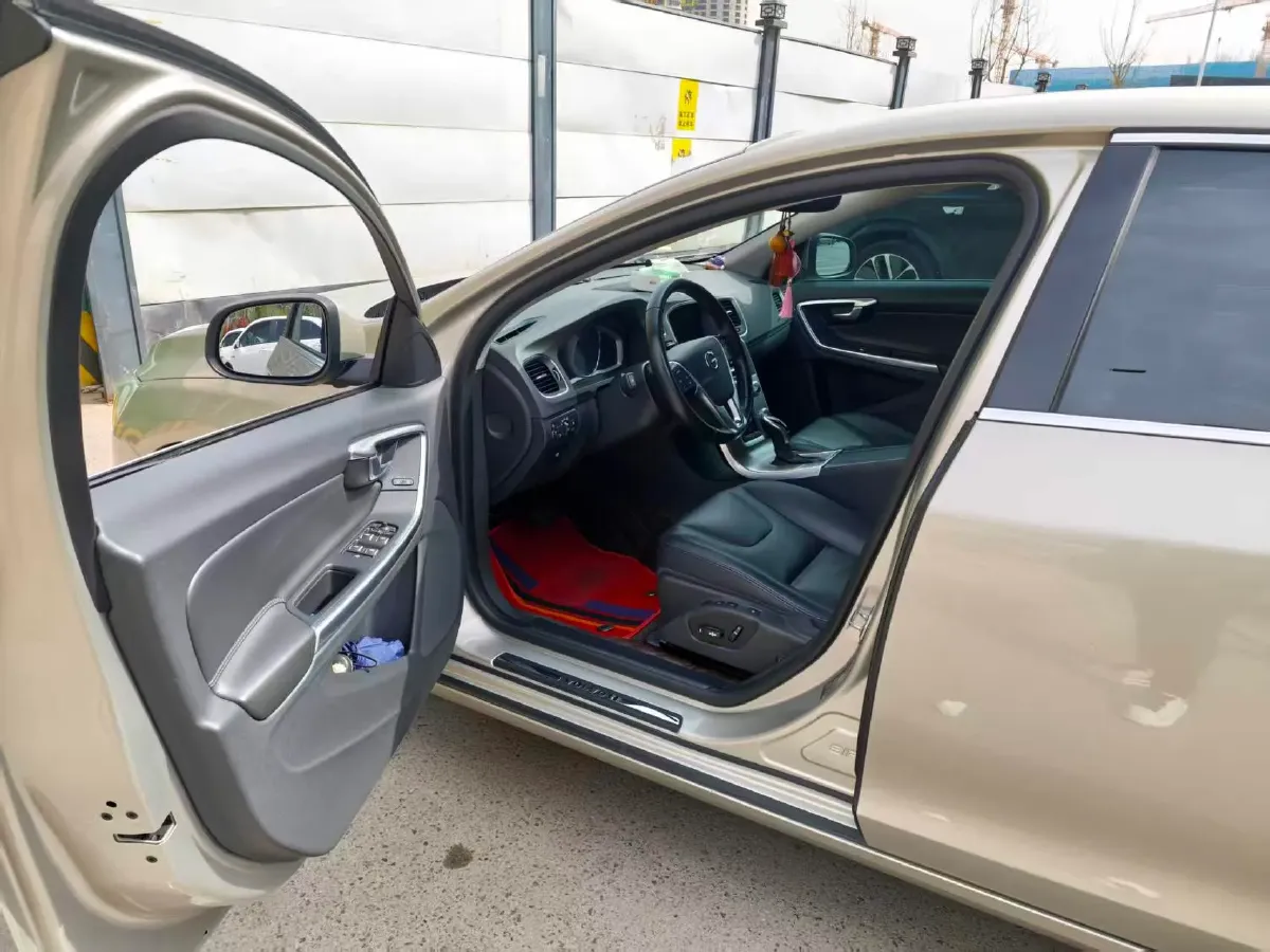 2019 Volkswagen Teramont 2.0T 220HP L4 7DCT,autocango,china used car exporter,china ev exporter,chinese used car exporter,chinese used ev exporter